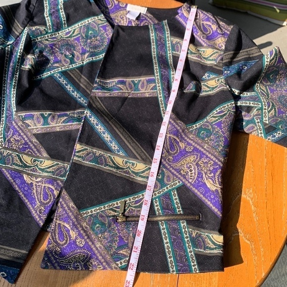 Chicos jacket size 2 fully lined zipper pockets abstract design  durable… - Picture 9 of 15